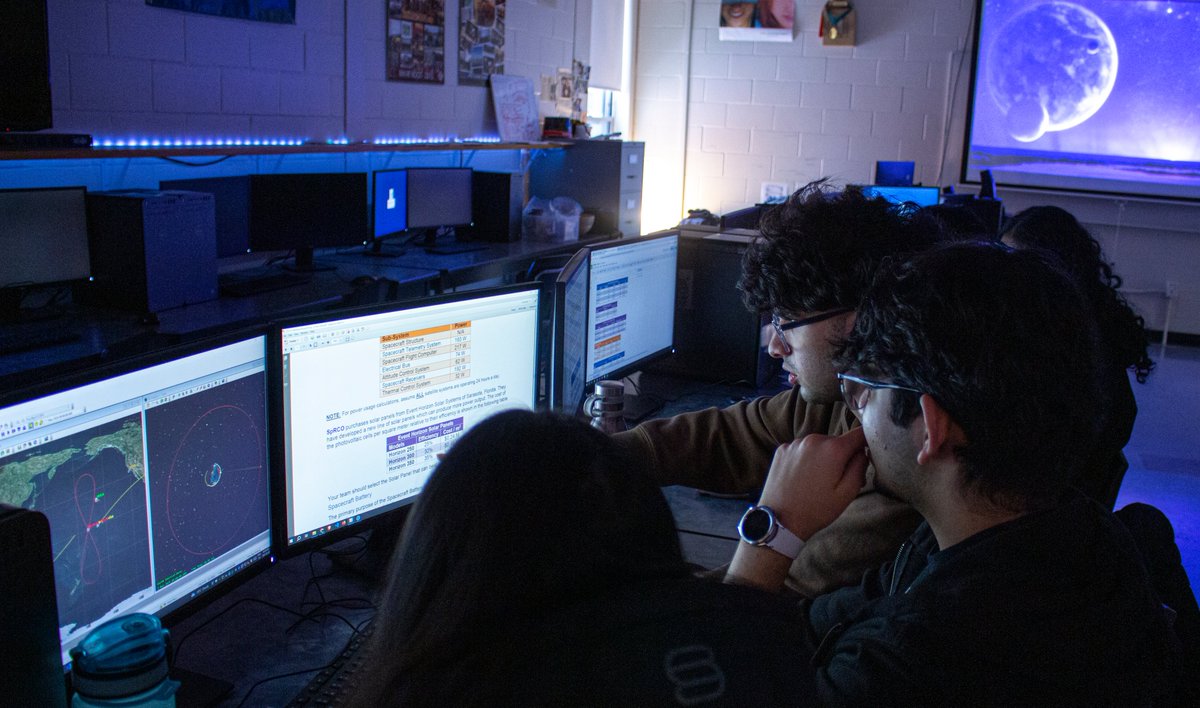Sisler Cyber Academy tweet media