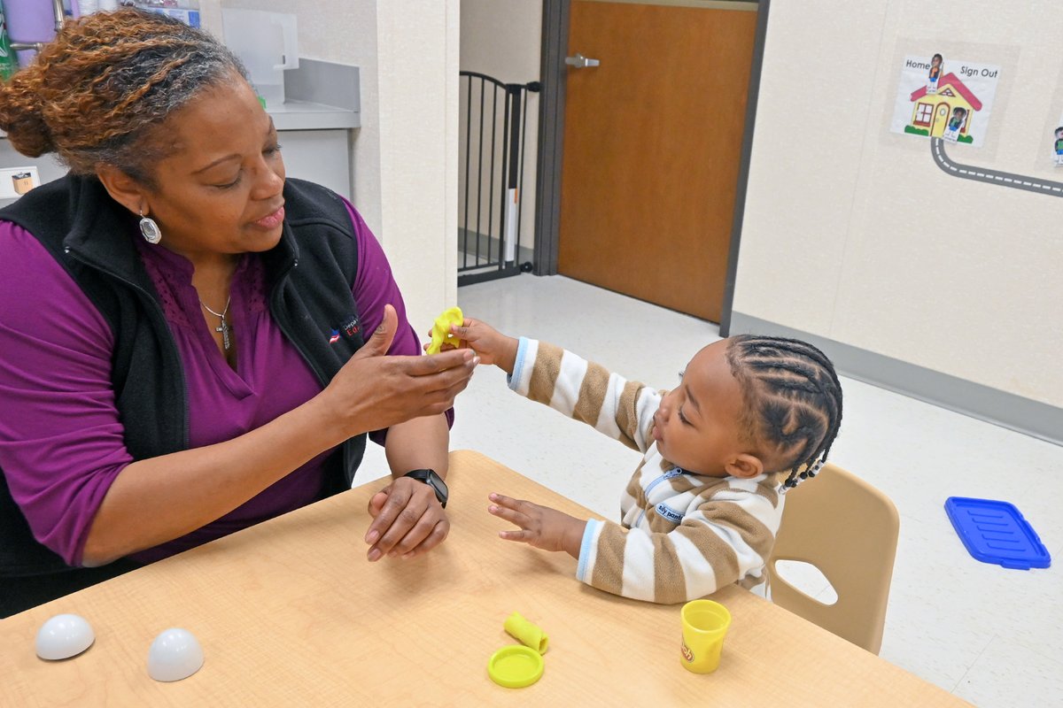 Barrett Station Early Head Start opened its doors to our youngest learners Feb. 12. #HCDE partnered with @HarrisCoPct2 for the facility, filling a gap in the Crosby community for students from 12 months to 36 months. blog.hcde-texas.org/2024/02/13/bar… @vpeacock2 #HeadStart #BeTheImpact 🎉