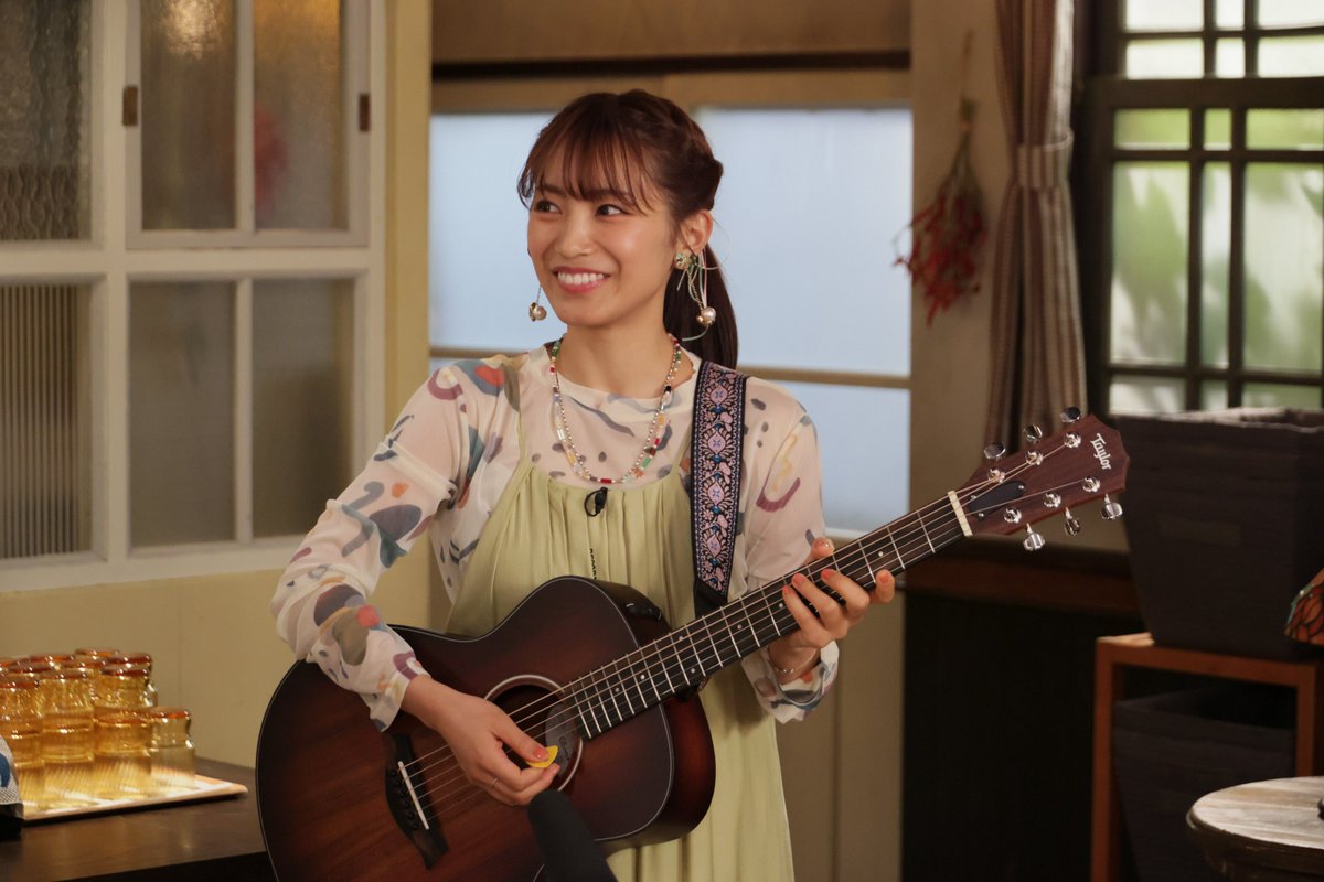 modelpress's tweet photo. 📺門脇麦、サプライズに号泣 永瀬廉も興奮隠せず「こんなプレゼントもらっていいの？」

🎤「厨房のありす」撮影現場にmiwa登場＆弾き語り披露

🔻写真・記事詳細はこちら
https://t.co/5NcyYiAcvO

#miwa #門脇麦 #永瀬廉 #KingandPrince #キンプリ #前田敦子 #大森南朋 #厨房のありす @alice__ntv https://t.co/CcqZaQrkGD