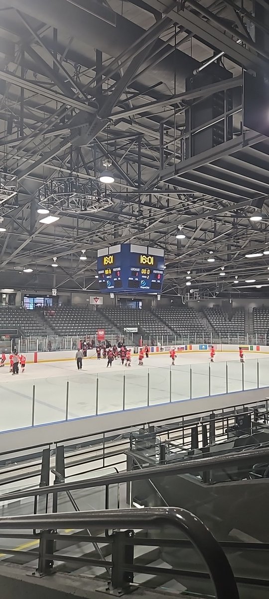 And the end of 2nd period and it's still 1 nil England.

#Eliteplayerpathway 
#ENTPitch