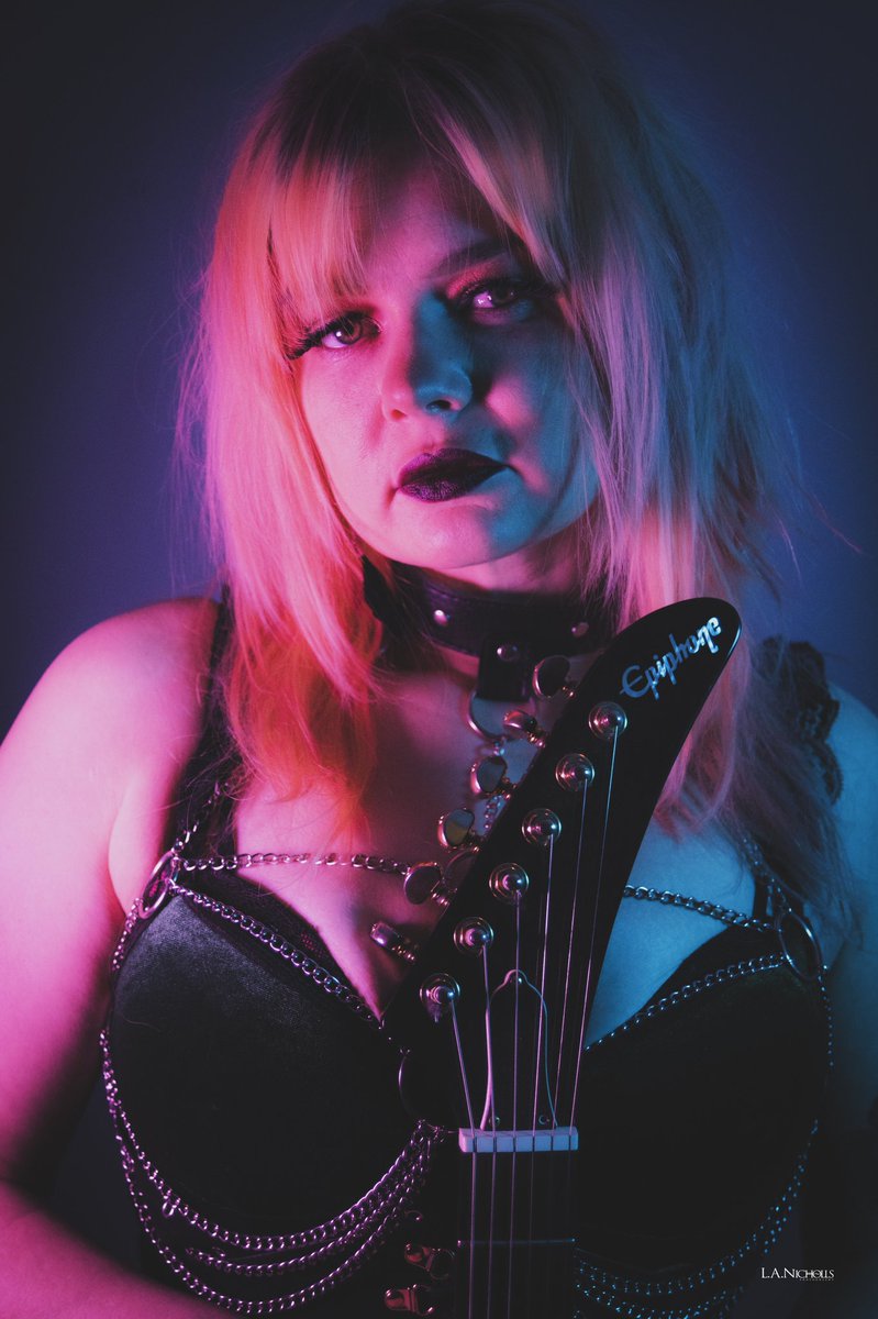 LANICHOLLSPHOTO's tweet photo. Great Alt Rock shoot with the lovely Laura in the studio, looking forward to working together again in the future 
#studiophotography #Nikon #portraitphotography #portrait #blackandwhitephotography #MODEL #midlandphotographer #rockchick https://t.co/bWP7hh3qZk