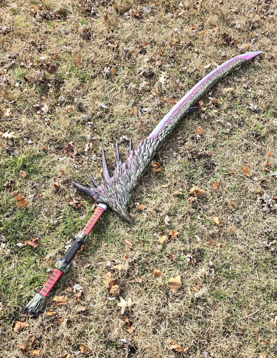 thecraftlocust's tweet photo. Dreadqueen Rathian LS
#weebstick #longsword #rathlongsword #rathalos #rathian #monsterhunter #monsterhuntercosplay #cosplay #props https://t.co/CDMktRkrxw