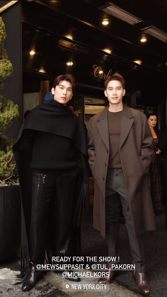 MewSuppasit_TW's tweet photo. Let’s support our baby Mew❤️

MEW TUL IN NYFW
#MewTulxMichaelKors
@MSuppasit https://t.co/f59AalLAnZ
