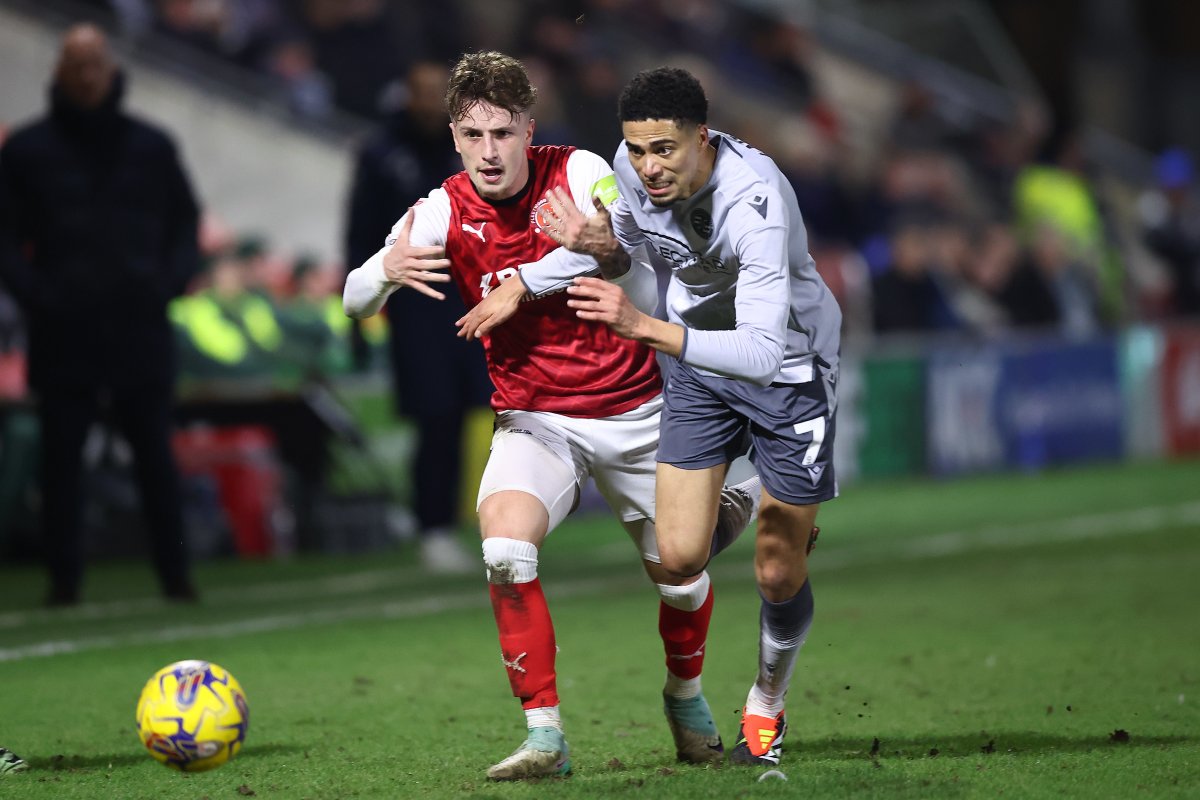 ReadingFC's tweet photo. 2⃣0⃣ 𝐌𝐈𝐍𝐔𝐓𝐄𝐒 𝐓𝐎 𝐆𝐎
It's all to play for at Highbury Stadium with the teams level going into the final stages of the game.

🐟0-0👑
⏱️70'

#FLEREA | #ReadingFC https://t.co/ysO3R6qTDa
