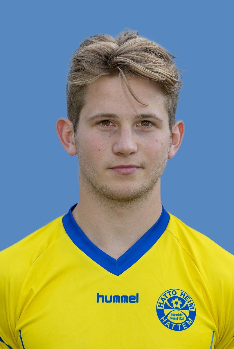 svHattoHeim's tweet photo. In een mooie sportieve wedstrijd speelden vanavond WZC Wapenveld en sv Hatto-Heim JO 23 tegen elkaar.
sv Hatto-Heim kwam als winnaar uit de strijd 2-3 (0-0).
Doelpunten Hatto-Heim 3x Jesse Winkelaar. https://t.co/1X4ZaaoIql