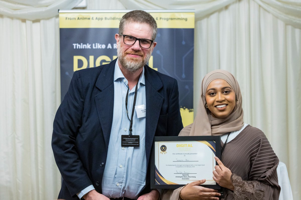 BloombergAssoc's tweet photo. Proud to have worked with @CityWestminster @lovepaddington to lead the first-ever #DigitalDash, a program focused on mentoring &amp; empowering youth to enter the tech industry. Thanks to @Cognizant, @Visa, @Optum and @FinastraFS for your mentorship. https://t.co/jf0mUNQkTI https://t.co/NZuB8863bI