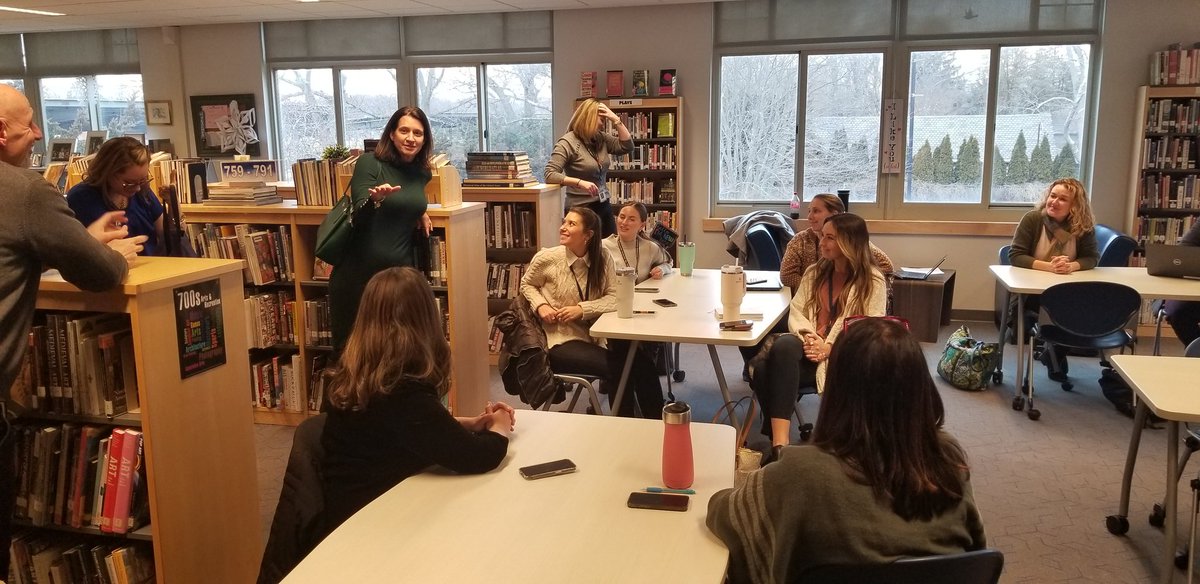 Melinda Person 🍎✌🌈 tweet media