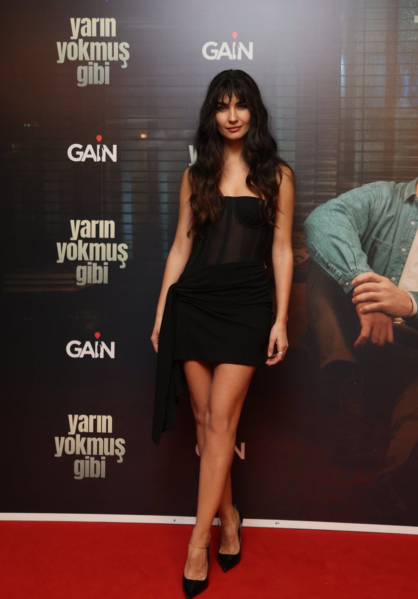 Tubabustun_ir1's tweet photo. The beauty ♥
#TubaBüyüküstün #YarinYokmuşGibi https://t.co/1pluyhSzue