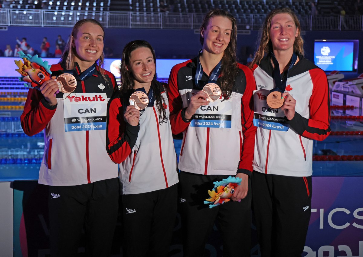 TeamCanada's tweet photo. Making waves at the World Aquatic Championships! 🌊🏊‍♀️ #TeamCanada secured 3 impressive medals, showcasing their talent in the 4x100 free relay🥉, 100m backstroke (Ingrid Wilm)🥉, and 200m IM event (Sydney Pickrem)🥈 https://t.co/WXxwLbWcjd