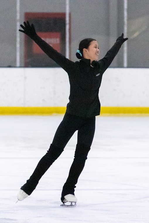 Congratulations to Andrea L., a Junior at FLEX, on becoming a Triple Gold Medalist with US Figure Skating! She has attained a Gold Medal in Skating Skills/Moves in the Field, a Gold Medal in Solo Dance and a Gold Medal in Solo Free Dance. Way to go!!! 🥇🥇🥇