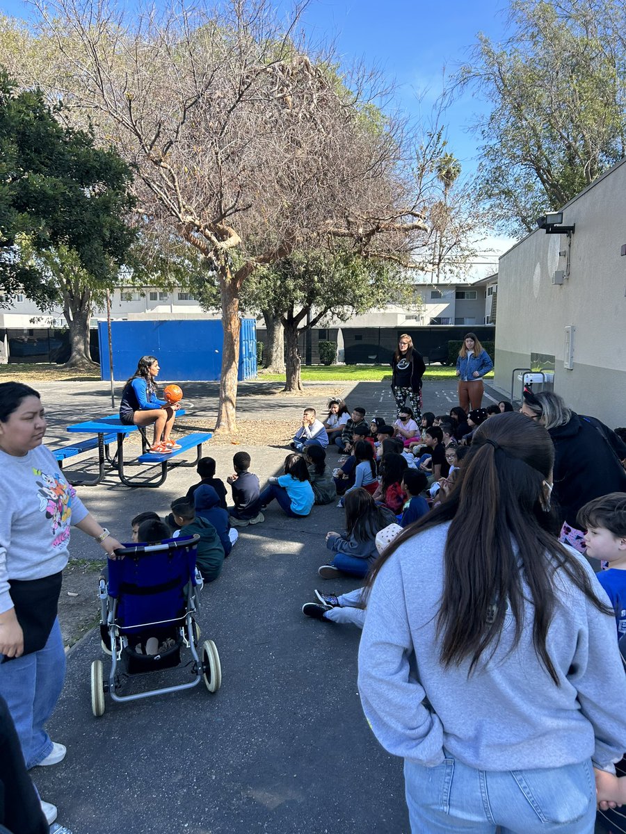 Woodcrest Elementary School tweet media