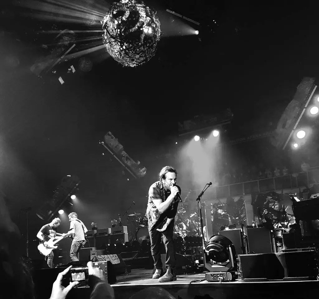 metalcastlenet's tweet photo. Pearl Jam Releases New Album “Dark Matter” and 2024 World Tour Dates
Read-->https://t.co/RFTlkVjOdA https://t.co/vhRAbAOhGe