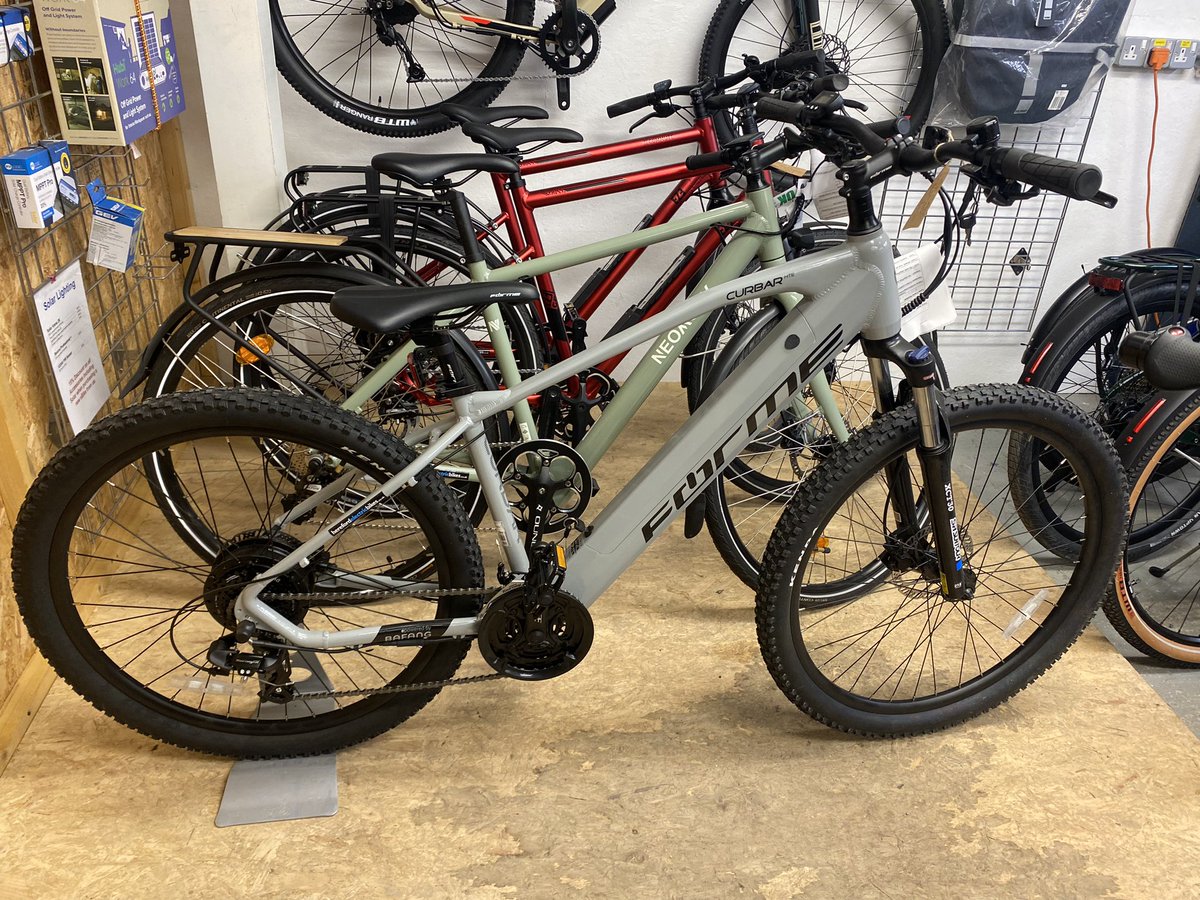EbikesJohn's tweet photo. #greencommuteuk helping us to get another #eBike onto the #Herefordshire roads and cut a bit of congestion https://t.co/g0TJbuC1fg