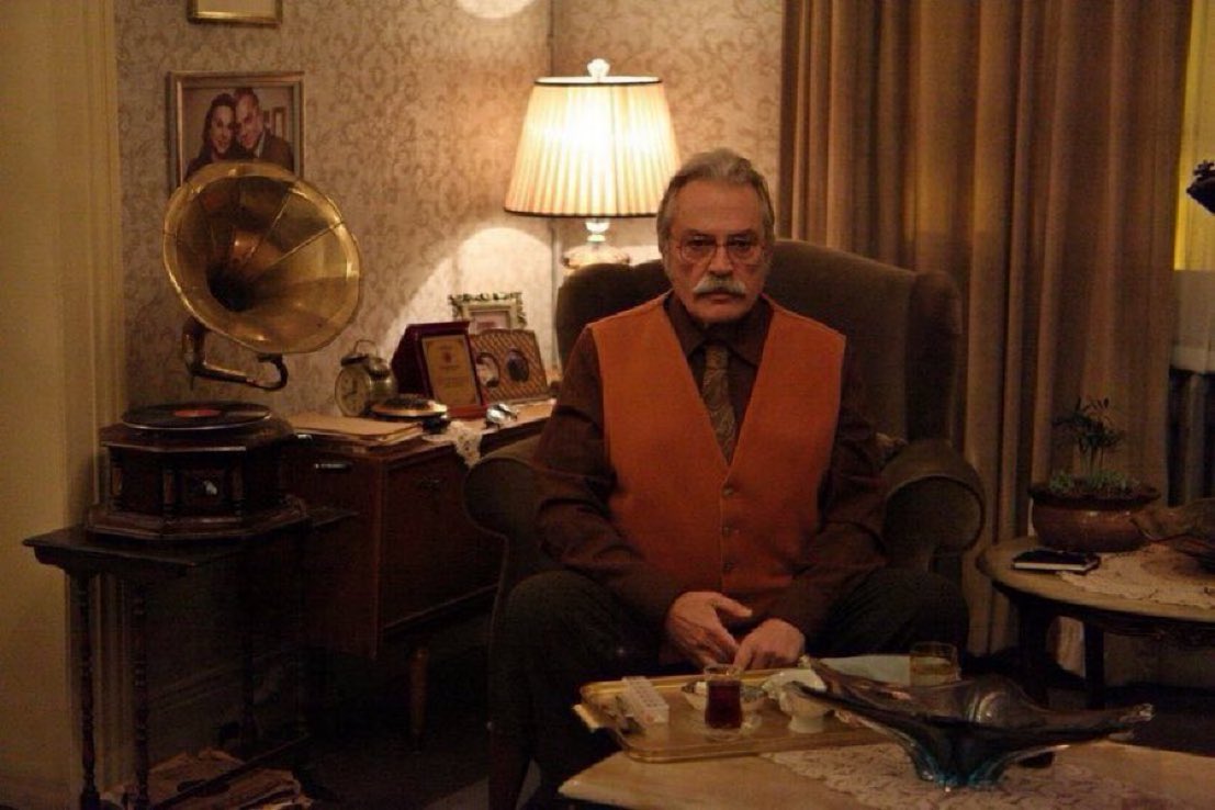 "Hem içimden bir sürü şey söylemek geliyor hem de sonsuza kadar susmak istiyorum."