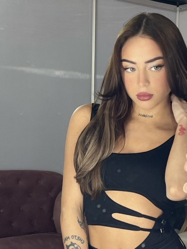 varepe_'s tweet photo. 🚨Nicki Nicole tras su ruptura con Peso Pluma:

“Es cierto que me engañó con otra pero eso no es lo que me da más vergüenza, me daría más vergüenza ser de Ferrol” https://t.co/3skhl9REhw