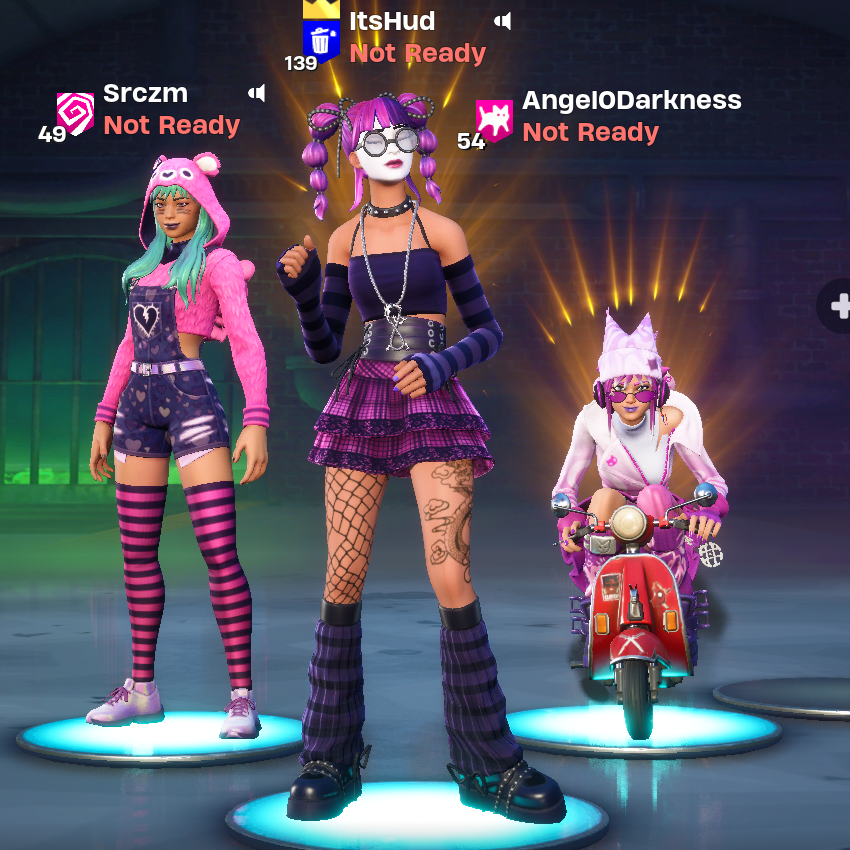HudYT_'s tweet photo. WITH THE GIRL SQUAD ✨💕 https://t.co/XPCRwk6ZLz