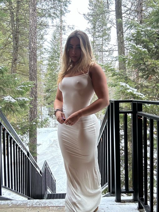 Ice princess ❄️ https://t.co/ccVRQK9tsw