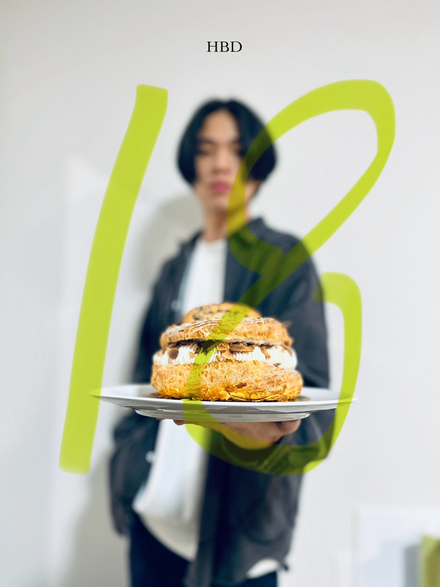 31ayan's tweet photo. HBD18 https://t.co/EVJdJPaqoA