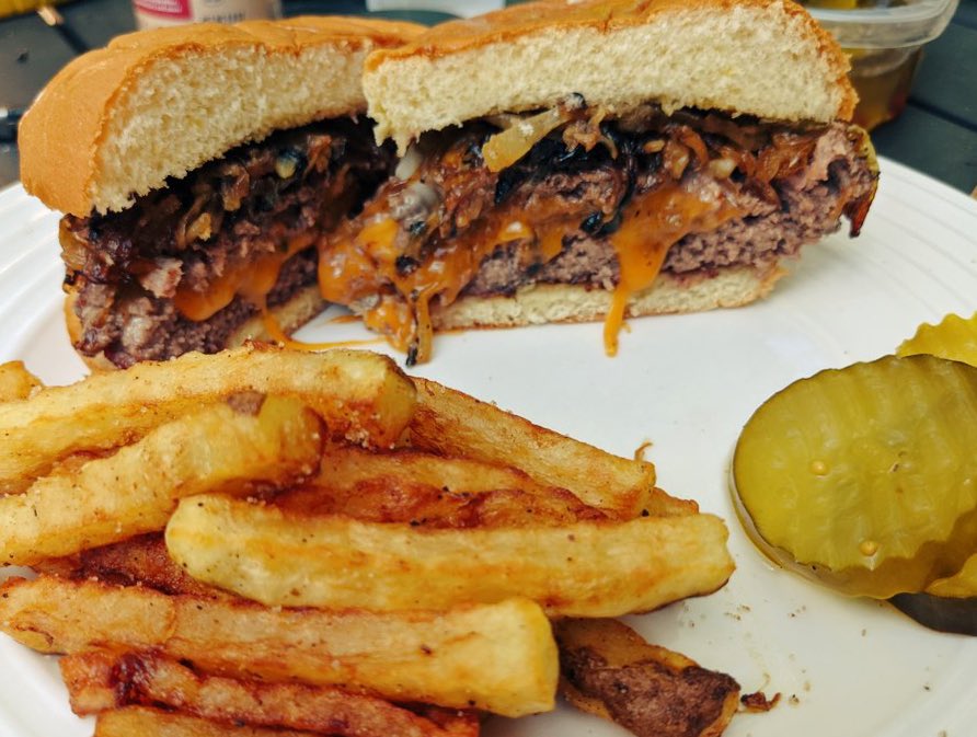 AndyMSFW's tweet image. Type “sandwich” into your camera roll and show me the good stuff.