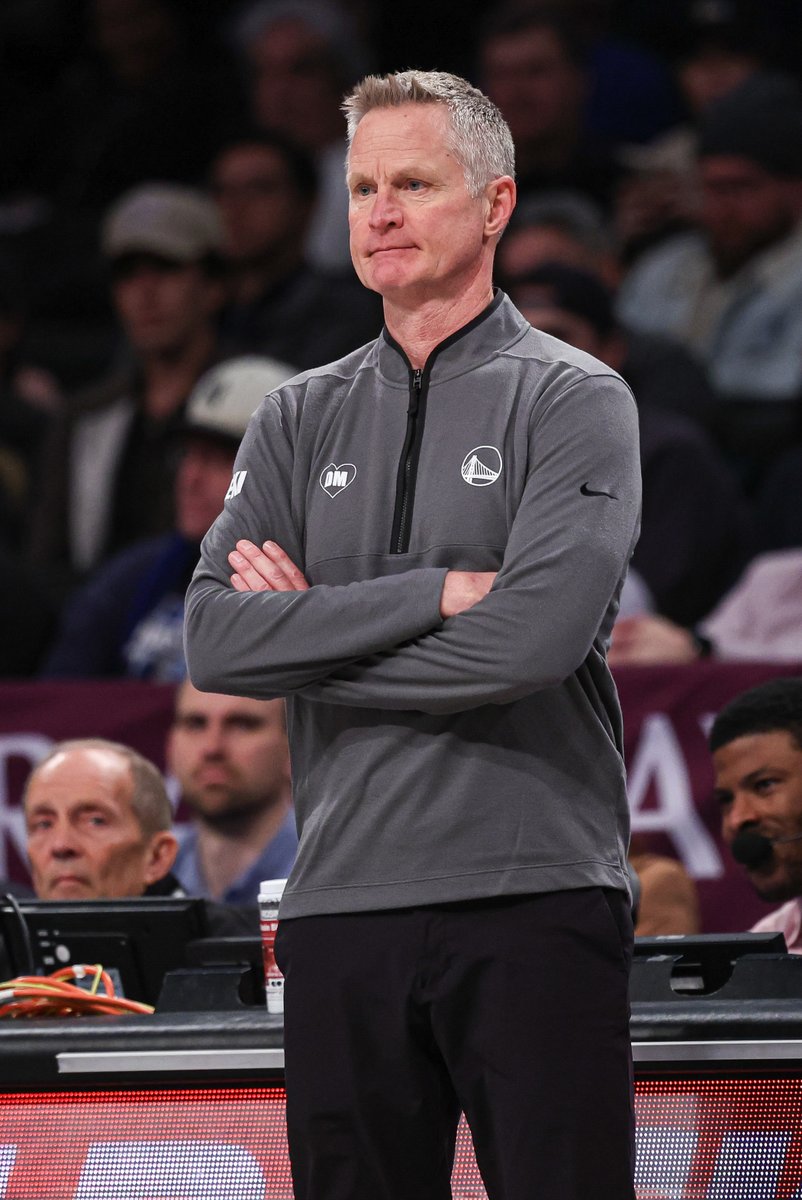 957thegame's tweet photo. "Coaching, to me, is all about doing the best you can to put your team in a position to succeed. Kyle has done that and more his entire run here. This team has been so good. I feel so bad for them because they're so close. But this is the gig. When things go wrong, as the coach, you're going to take a lot of heat. That's part of it, but Kyle's a brilliant coach....

Right now they got a Patrick Mahomes problem. That seems like what the whole league has right now, they're running into one of the great QB's of all time.

I feel for the Niners, but they're crushing it. Year after year, they're putting together such great teams. They're so well-coached. I feel for those guys. I want them to get over the hump."

- Steve Kerr has Kyle Shanahan's back (via @WillardAndDibs).

📺 https://t.co/cIATYrQWZG