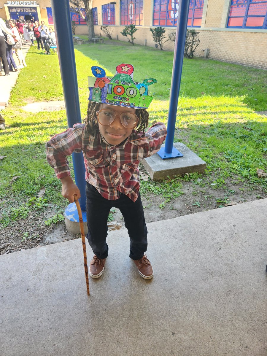 BetsyRossElem's tweet image. Hip, hip, hooray! It's the 100th Day! #100thDayofSchool
