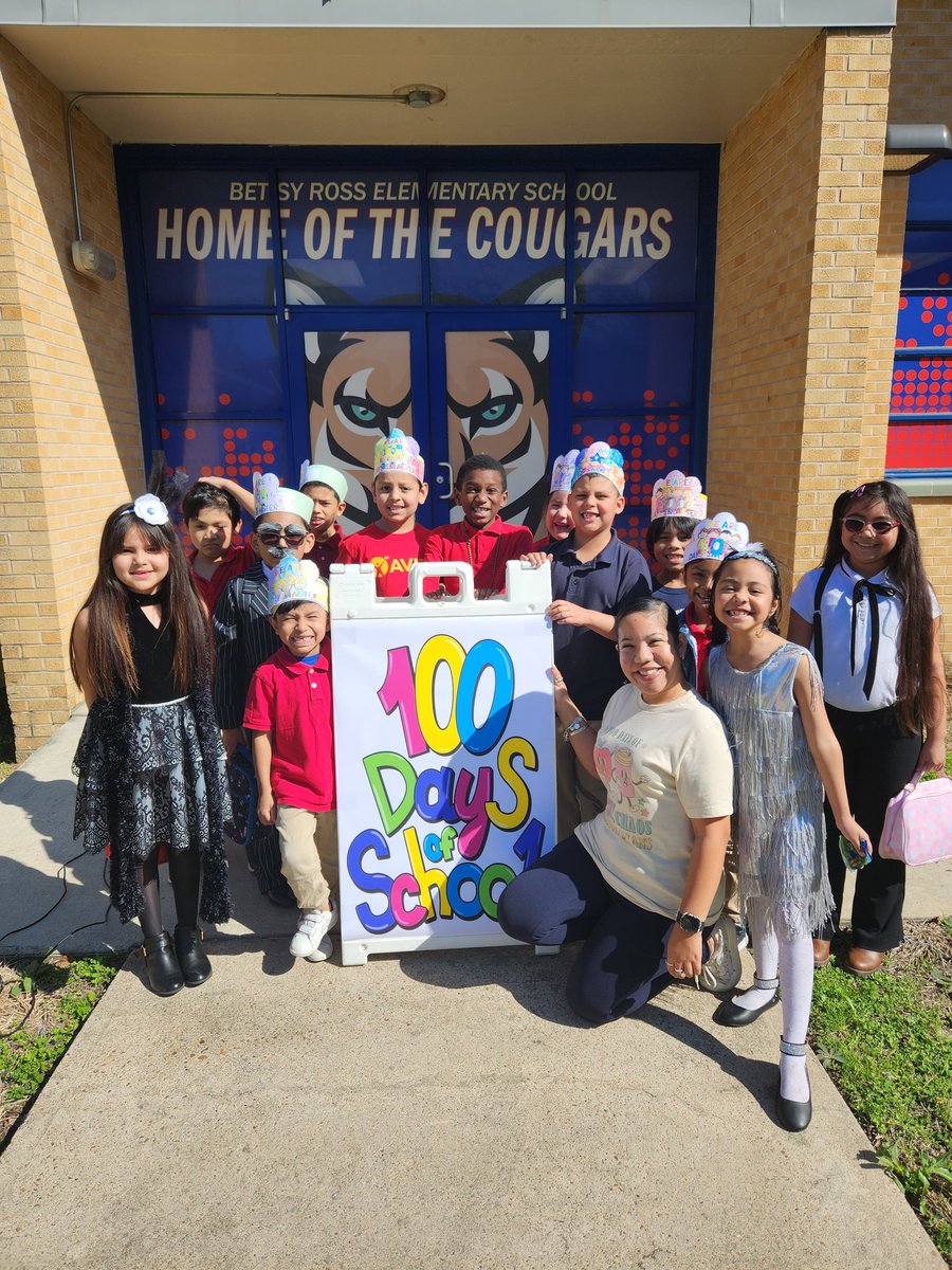 BetsyRossElem's tweet image. Hip, hip, hooray! It's the 100th Day! #100thDayofSchool