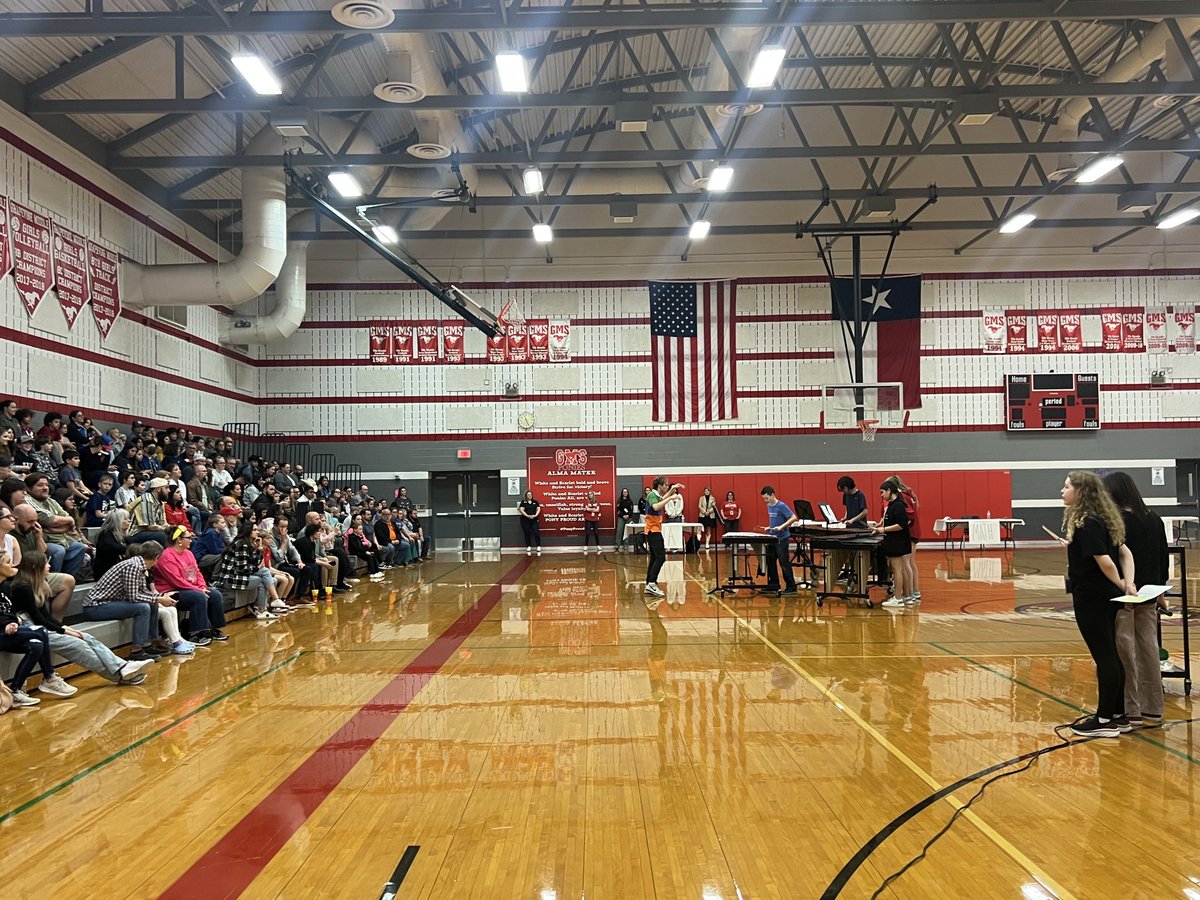 What a fantastic evening meeting our new Pony families and enjoying student performances and leadership. The future is bright at GMS! ⁦@GrapevineMiddle⁩ #PonyProud