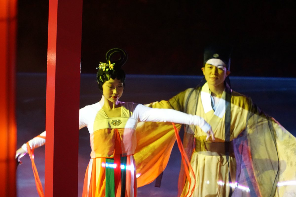 enjoy life, nice show in yuyuan