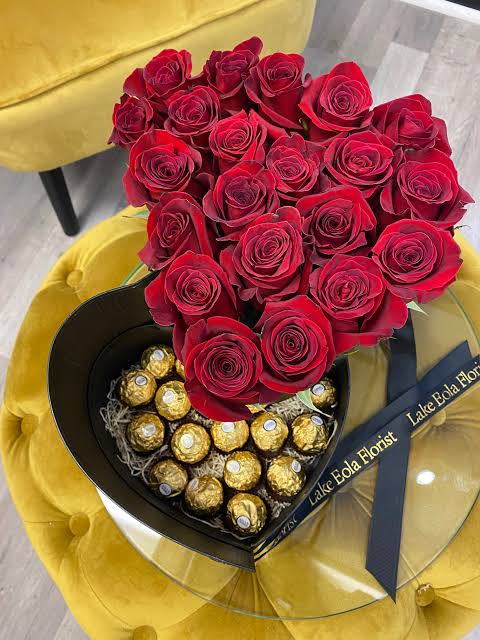 Thank you for always loving me and being with me, my love. Happy Valentine’s day. I love you so much!♥️