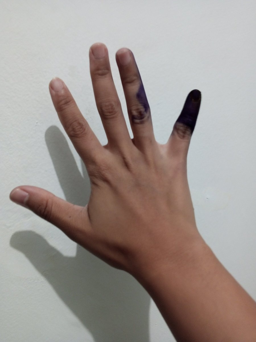 buildingpeace_'s tweet image. .@KPU_ID @bawaslu_RI #Gardu @Gusdurian_JKT @jagapemilu_ 
Akhirnya kelar. Hampir 2 jam nunggu cuma buat nyoblos #Pilpres. Hari ini untungnya sengaja #puasa buat nahan emosi di #TPS. 🥴