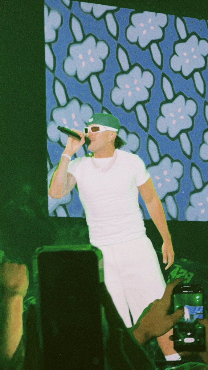 amrodriguex's tweet photo. Ferxxo en el Auditorio MTY 2022 / Ferxxo Nitro Jam  2023 / ready pal Ferxxocalipsis 2024 💚💚💚 @ferxxo4 https://t.co/2otNFLtR8T