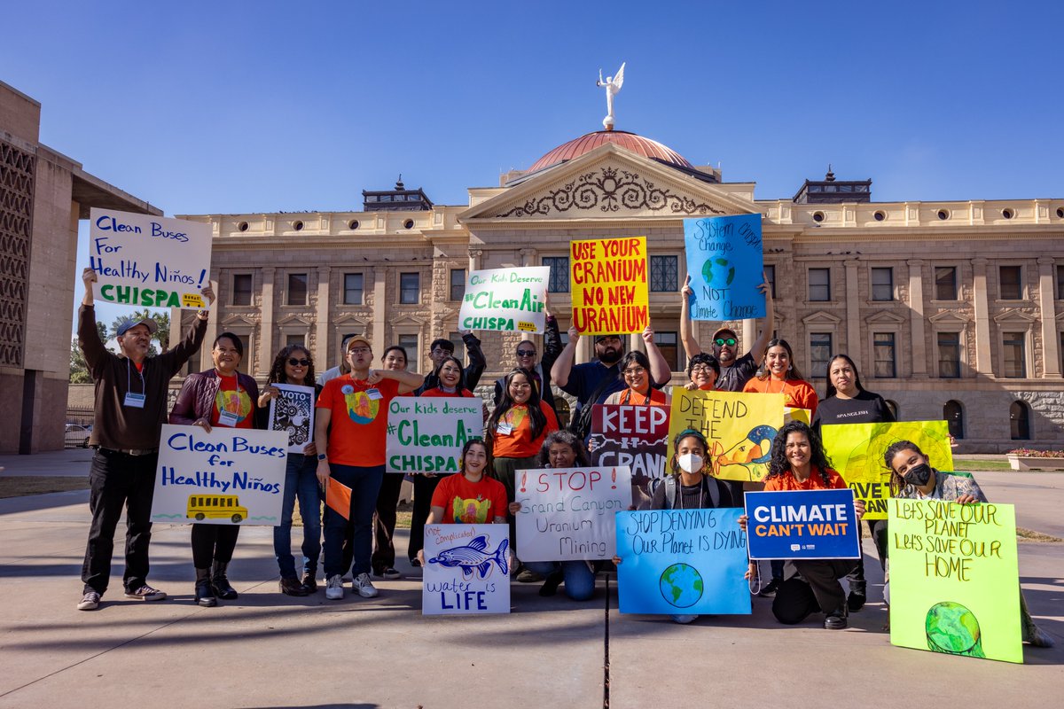 ChispaAZ's tweet image. On January 25, our members came out to #Arizona capitol for #AzEnvironmentalLobbyDay24. We partnered with leaders like @MitziEpstein to introduce legislation! And we are thrilled #TreesForKids is getting a hearing tomorrow! #EnvironmentalJustice ⚡️ 📸 Steven Luna