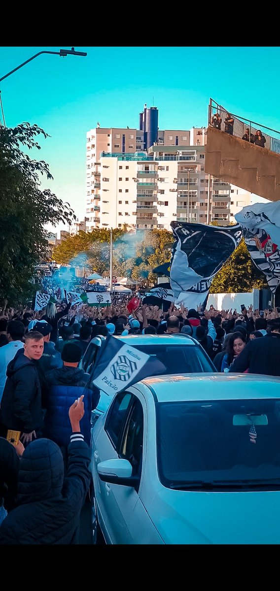 E a recepção?

A ATOF não vai se mobilizar? Com todo respeito, essa associação serve pra que? Precisamos urgente de uma associação que promova festas dentro e fora do estádio, estilo <a href="/Cofes_ffc/">COFES</a>.

Bandeiraço fica fera e ainda não gasta nada pra fazer.
