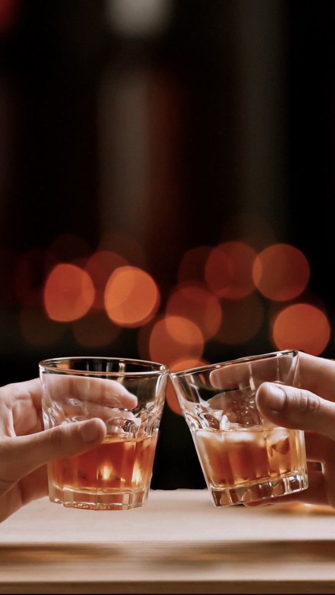 Here's to a Valentine's Day filled with love, laughter, and the smooth, rich flavors of Red Bank Whisky 🥃💝

*Red Bank is about sharing moments, not forgetting them. Please drink responsibly.

#RedBankWhisky #CanadianBorn #ProudlyCanadian