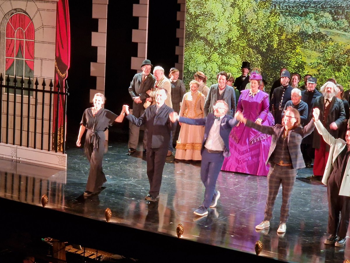 Robert Billingham tweet media