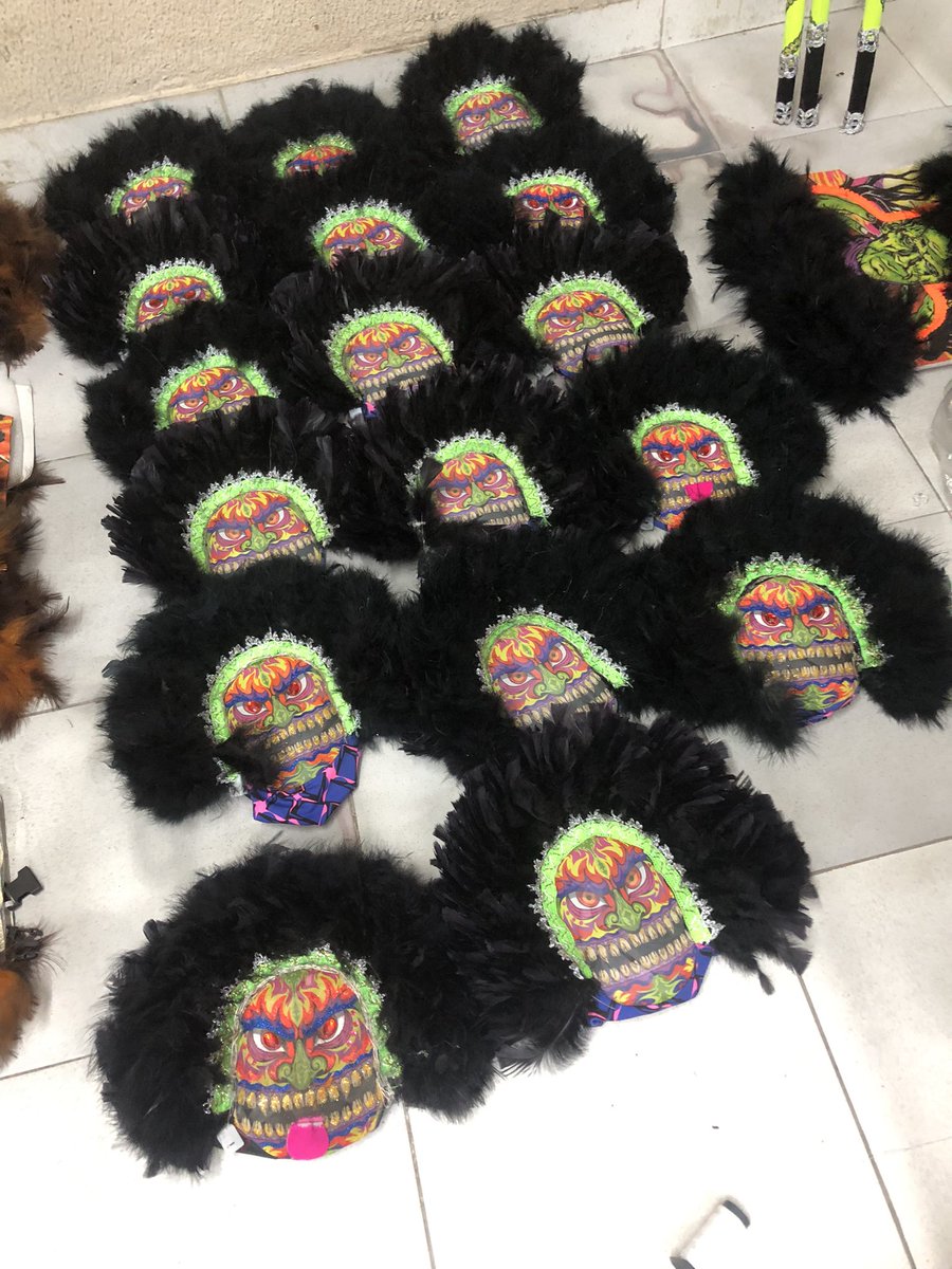 E no final acaba valendo a pena todo esforço, toda noite de sono perdida, as discussões e etc…Gratificante demais ver todos sorrindo, com a felicidade estampada na cara isso só da mais ânimo pro próximo ano 🅱️1️⃣3️⃣🫡