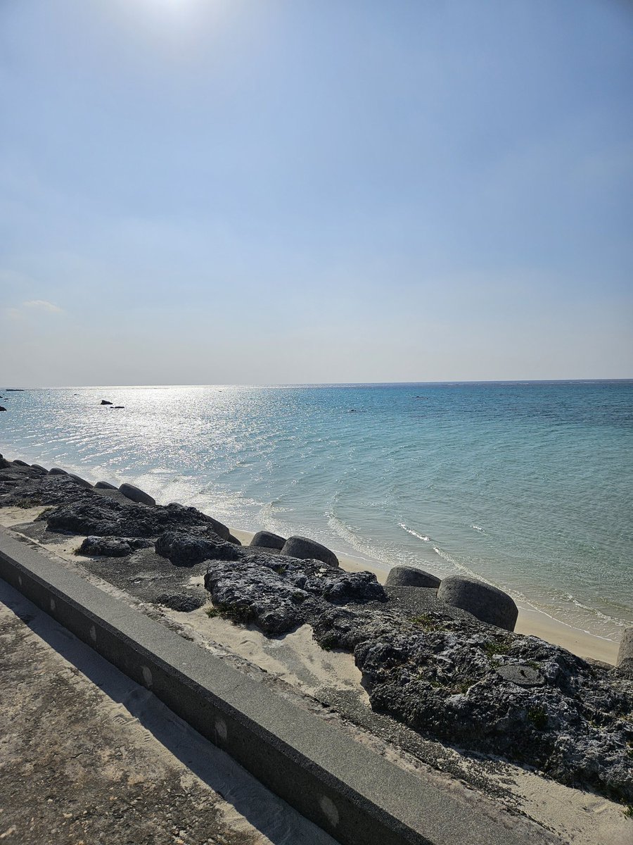 chikanakids's tweet image. おはようございます❣️

今日はクルーズ船関係のお仕事なので、港で働きまっす💪

今日も中国語を体当たりで頑張る( •̀ᄇ• ́)ﻭ✧
（行き当たりばったりで失敗しつつ育つタイプ）

 #宮古島
 #カコウミ