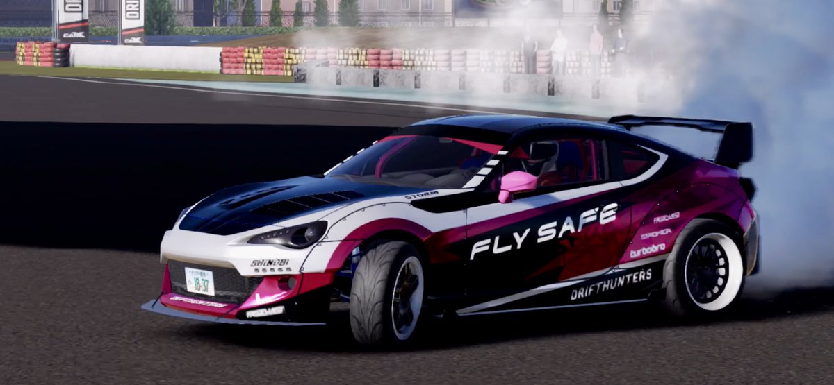 FLYSAFE_Racing's tweet photo. おはようございます🌏
チューニングがあれこれできるようになると超楽しい‼️
もう、FR LEGENDSには戻れない予感🤣
#flysafe #teamflysafe #carxdriftracing2 https://t.co/sjzU83cXGT