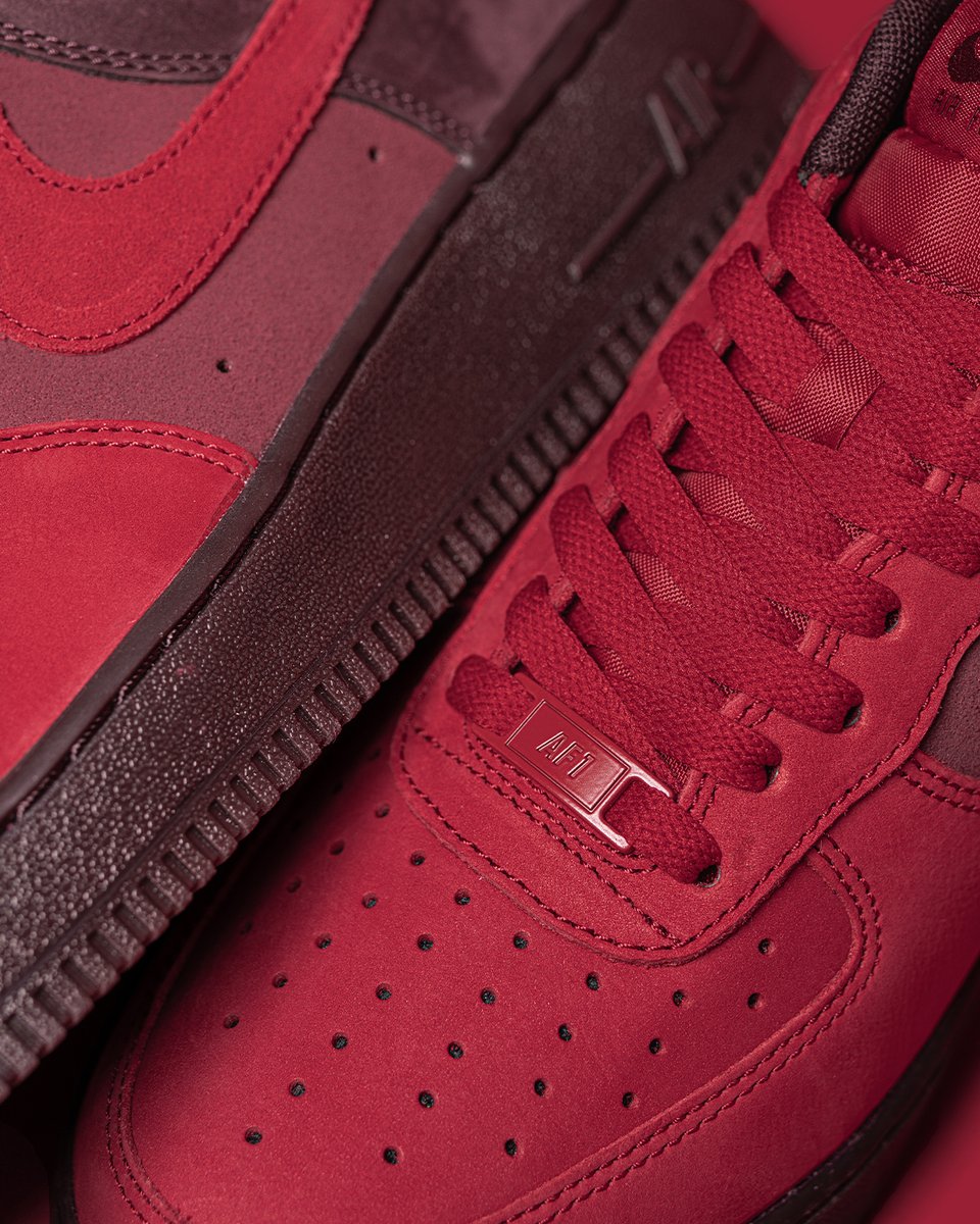 snipes_usa's tweet photo. Sole searchin' 👀

Check out this new Air Force 1 "Layers of Love." Visit https://t.co/riqUrdiqfN to shop now! 

#snipesusa #snipesknows #gotitfromsnipes https://t.co/Sspd86m58j
