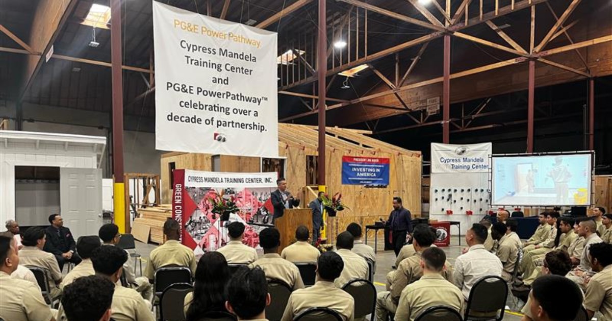 HUDPacific's tweet photo. 🎓 Congratulations to all graduates of the Cypress Mandela Training Center in San Francisco! Special thanks to HUD San Francisco Ed Cabrera for his inspiring remarks at the graduation ceremony. Learn more about this impactful center: https://t.co/9jgoM04NDg https://t.co/VGujVsiz2q