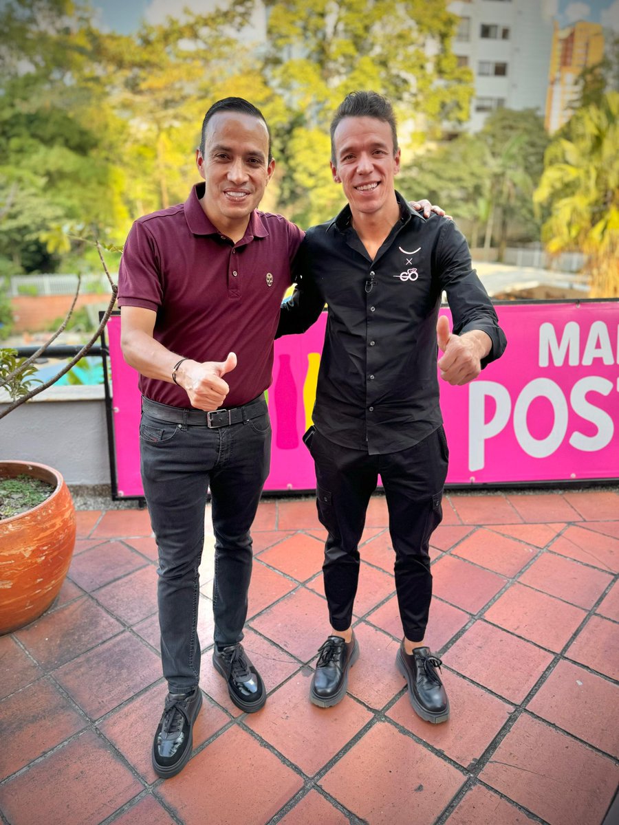 MAguilarHurtado's tweet photo. ¡Acompañamos al gran @UranRigoberto en el lanzamiento del #GiroDeRigo edición la despedida! 👏🏻🚴‍♂️ 

Serán más de 150 km de adrenalina pura en #Antioquia, el 3 de noviembre del 2024 estaremos pedaleando con la pasión que nos despierta el ciclismo y el orgullo que el Toro de Urrao nos dejó durante todos estos años. 🚀

¡Eventos de talla mundial, muchas gracias por la invitación! 🙏🏻