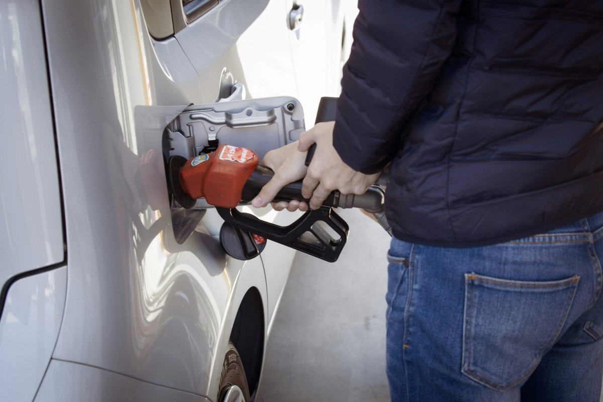 2290OnlineForm's tweet photo. Fleet Owners Are Tired Of These Fuel Card Scams!
https://t.co/ift1UsKNEl

#FleetOwners #TruckStop #FuelStations #Scams #CardReaders 

Follow Us!                       
Pinterest: https://t.co/G5BSPJonUS
Facebook: https://t.co/MDy56guxEN https://t.co/JyWGyoDxNI