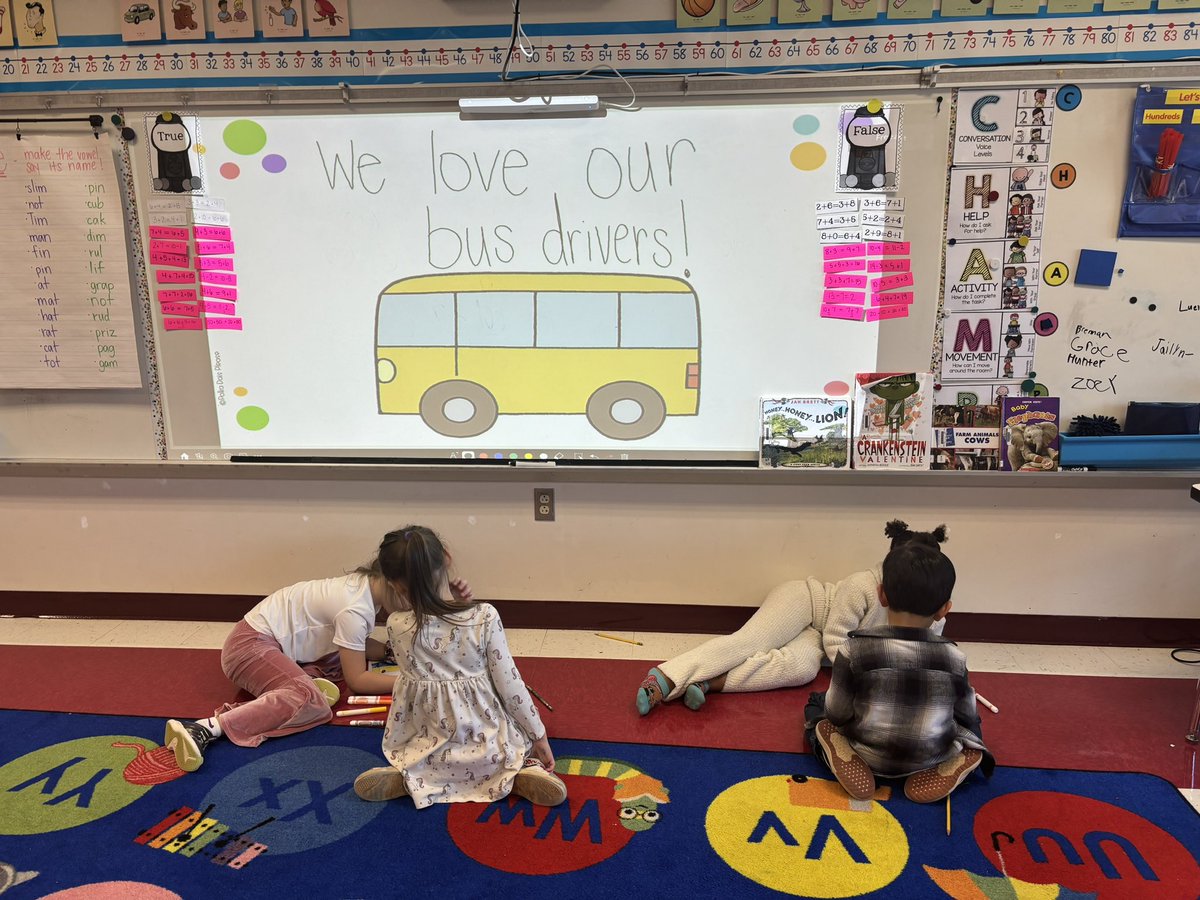 LoganMarion13's tweet photo. Today we took some time to make something special for our AMAZING bus drivers! @Bethany_Elem https://t.co/xqEO6c2GBd