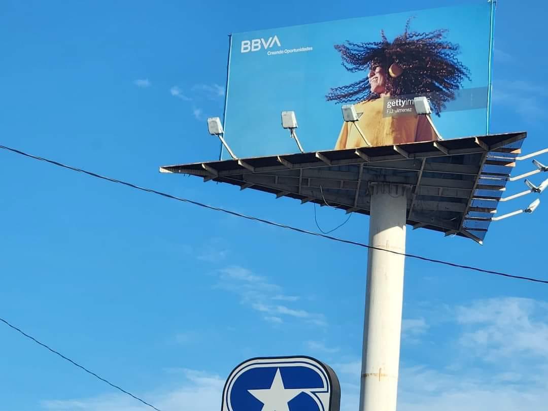 Alguien diseñó esto.
Alguien revisó esto.
Alguien aprobó esto.
Alguien imprimió esto.
En <a href="/bbva/">BBVA</a> <a href="/BBVA_Mex/">BBVA México</a> <a href="/BBVARe_mx/">BBVA México Responde</a> 🤦🏻‍♀️