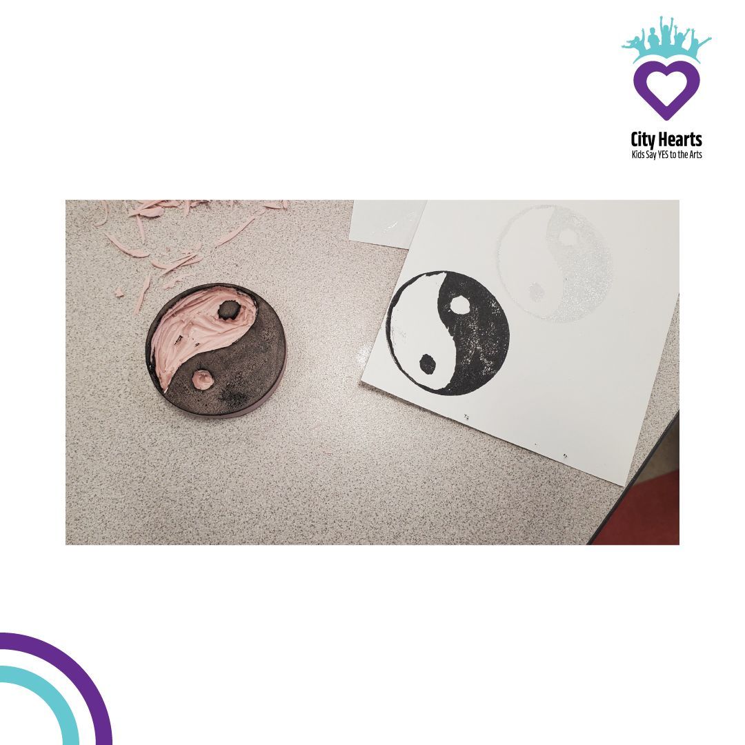 CityHeartsLA's tweet photo. Our 2D Design/Printmaking Students are now applying what they learned in Fall to the art of Printmaking. They are now creating designs to carve into rubber linoleum stamps for making small prints. 

Soon they'll carve larger blocks &amp; dive into textile design &amp; fabric printing! https://t.co/N3AMaBjcRN