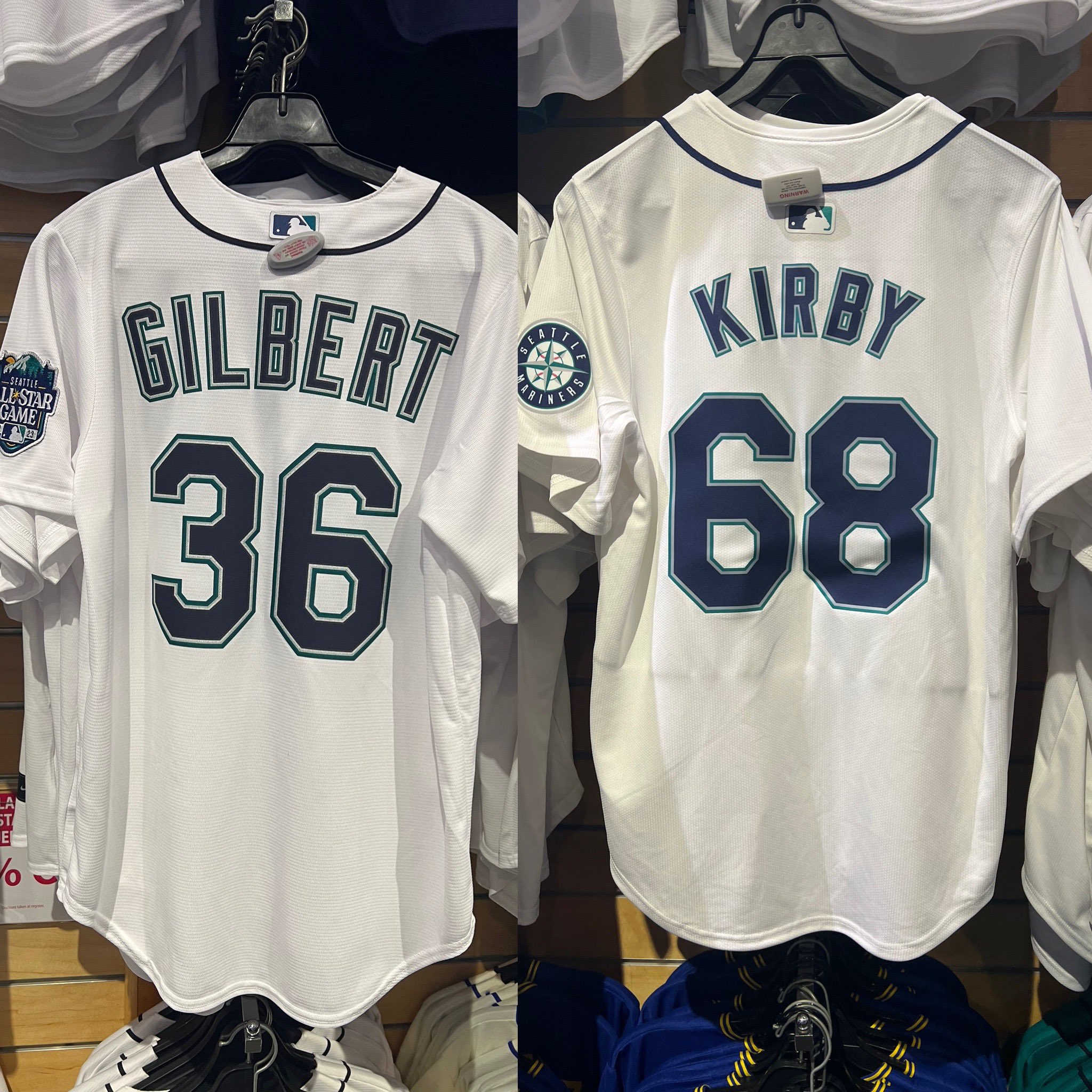 Kris on X Mariners released new styles on jerseys and they are absolutely horrific. The left was last years and the right is this years. These new styles look awful It s not
