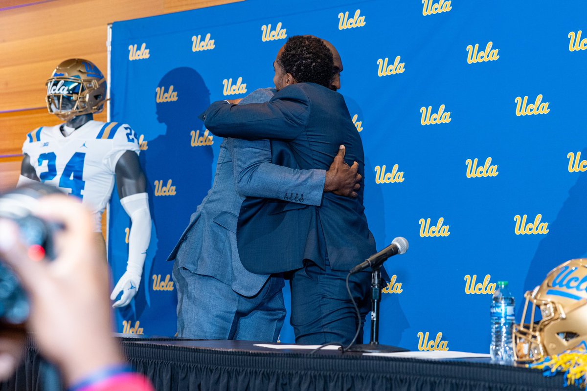 UCLAFootball tweet picture