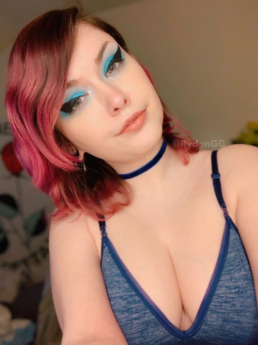 tuesday again?? no problem!! ☺️💖 https://t.co/OG9ZcyqNV9