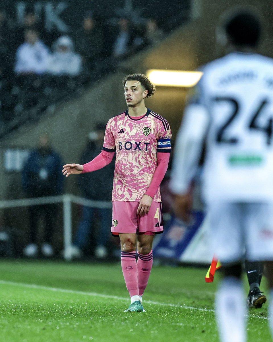 Ethan Ampadu tweet media