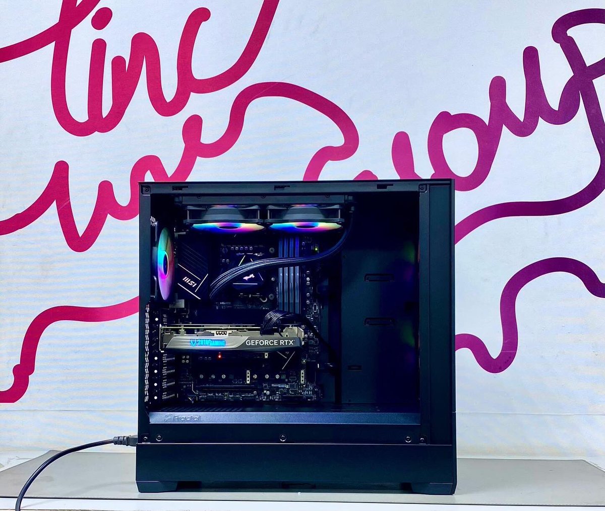 Workstations by Tinc tweet media